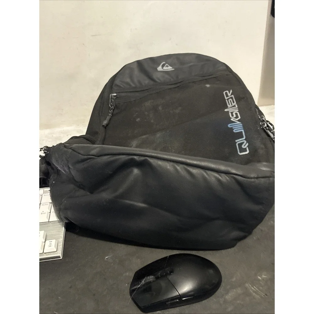 Quiksilver Utility Skate Backpack Black Mens Board Straps 17in Bag